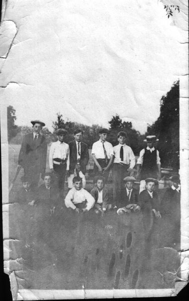 File:Vic radbourne friends-small.jpg