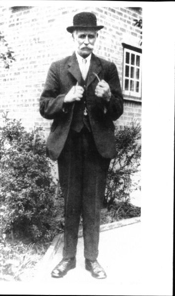 File:Grandad Robbins.jpg