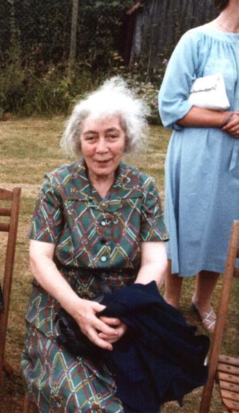 File:Kath radbourne.jpg