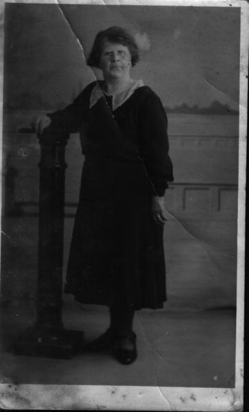 File:Granny Robbins.jpg